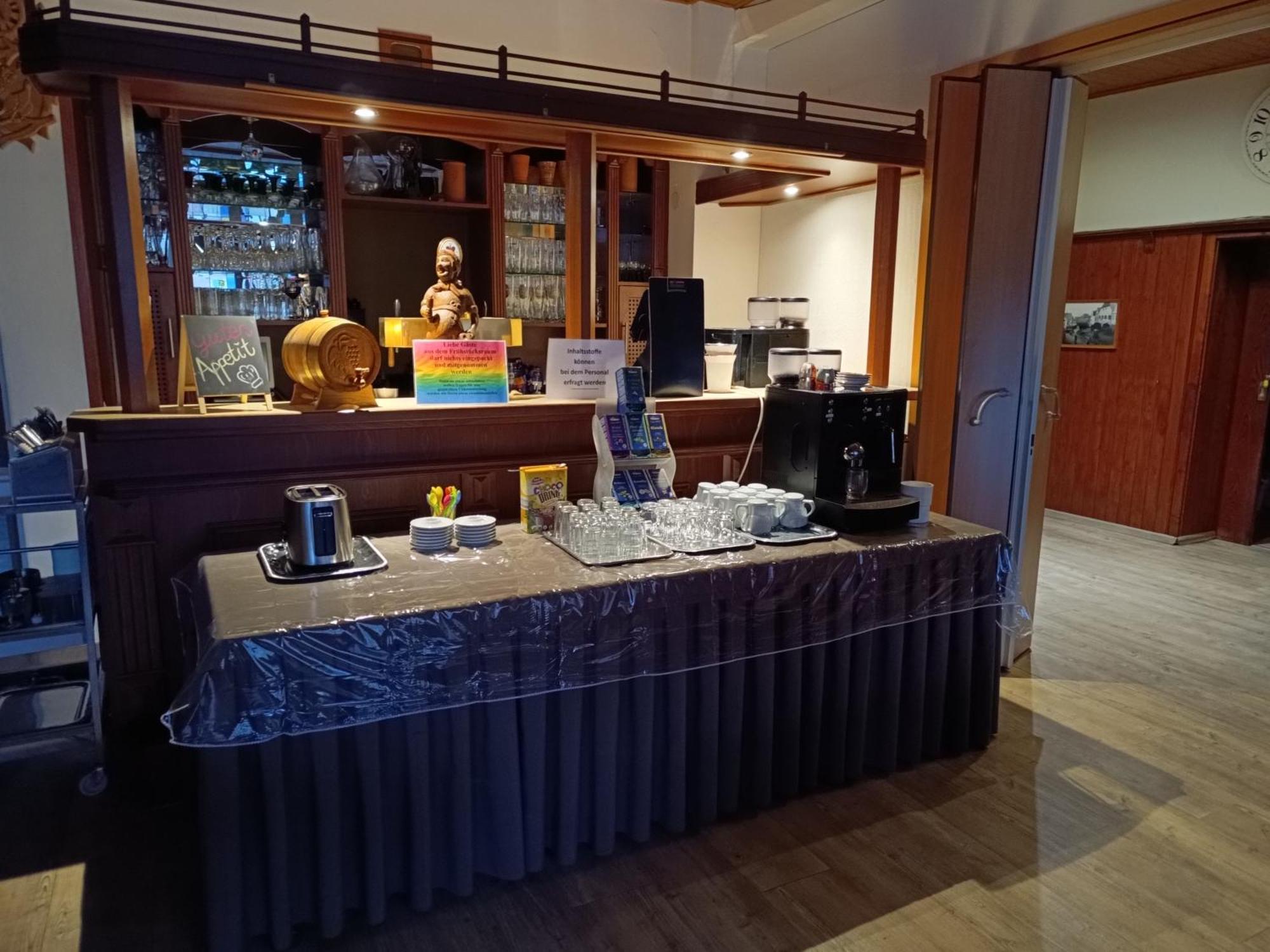 Hotel Pension Schwarzer Adler 纳堡 外观 照片